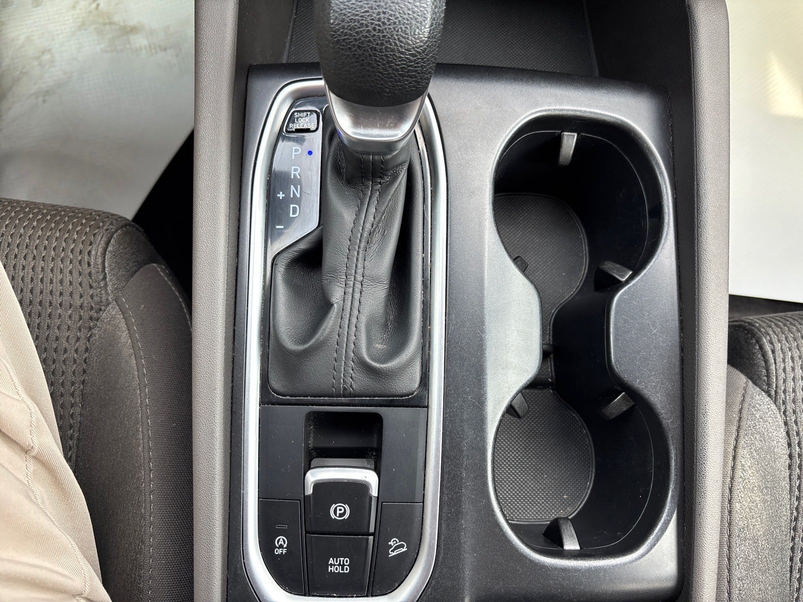 2020 Hyundai SANTA FE SE