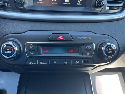 2019 Kia Sorento LX V6