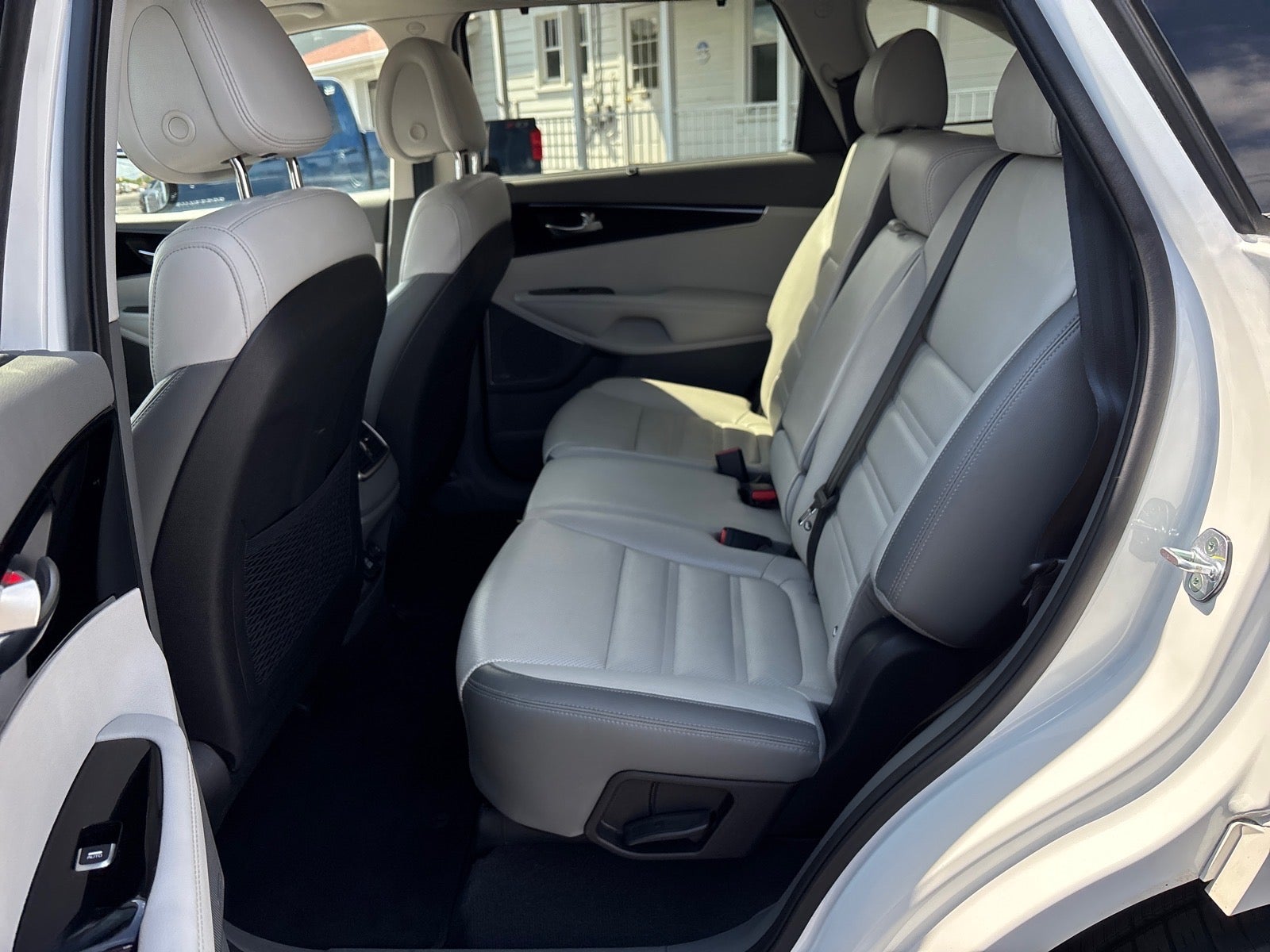 2016 Kia Sorento SX V6