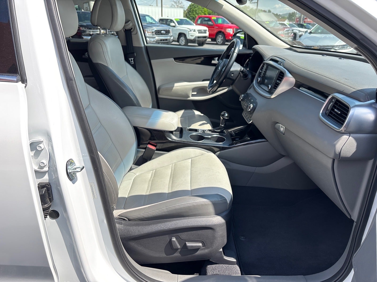 2016 Kia Sorento SX V6