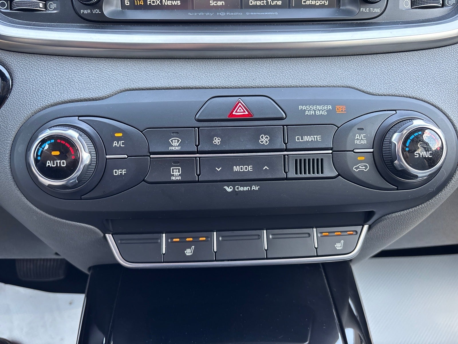 2016 Kia Sorento SX V6