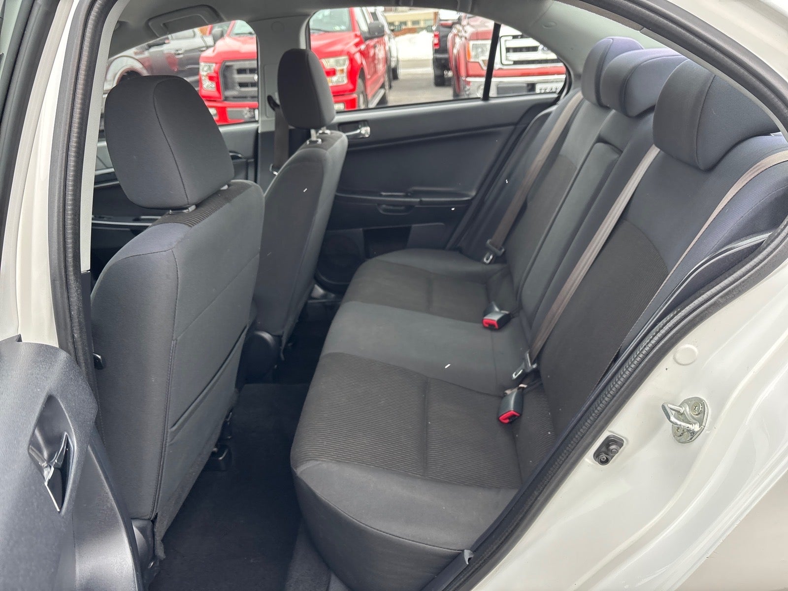 2017 Mitsubishi Lancer ES