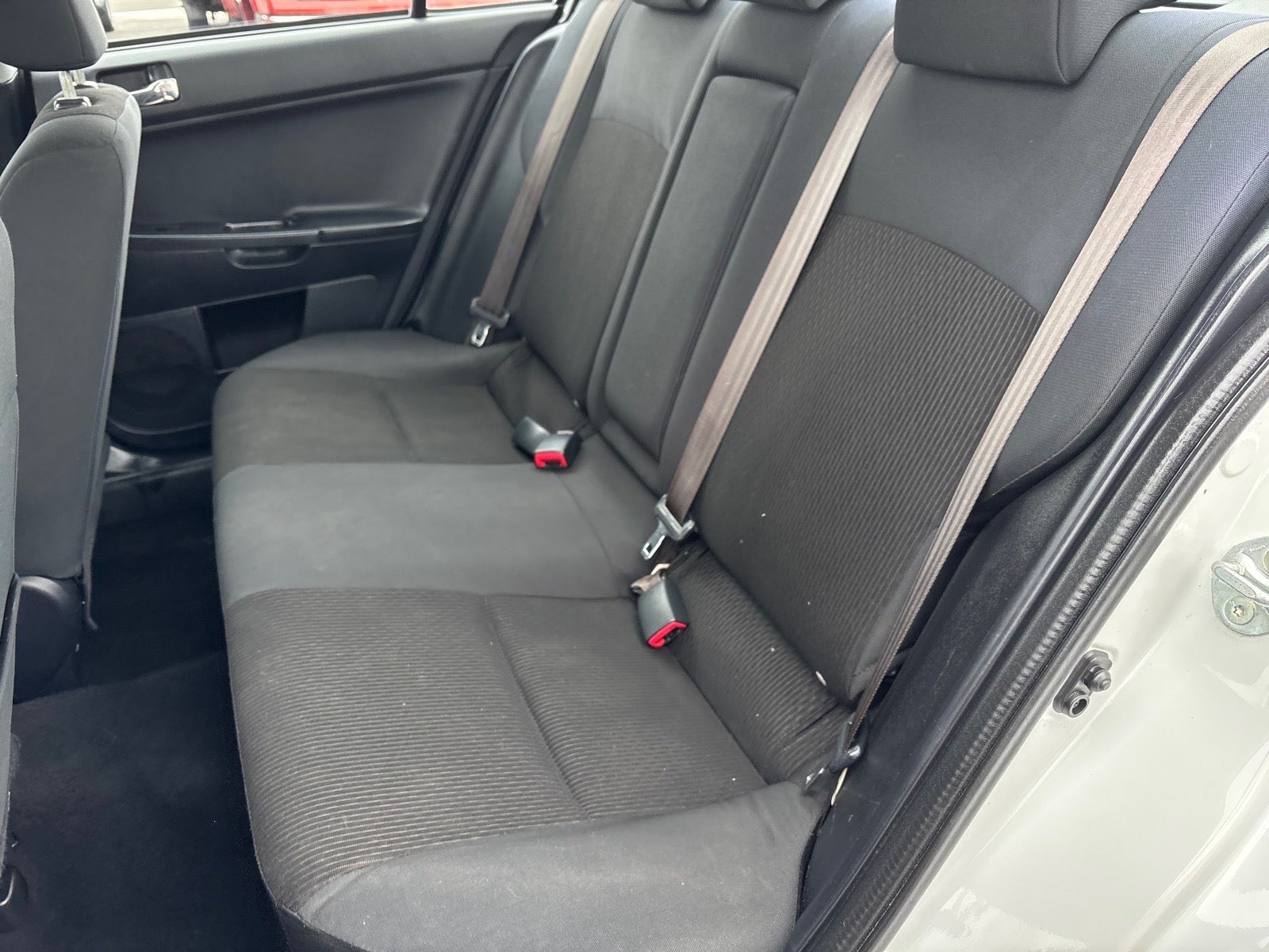 2017 Mitsubishi Lancer ES