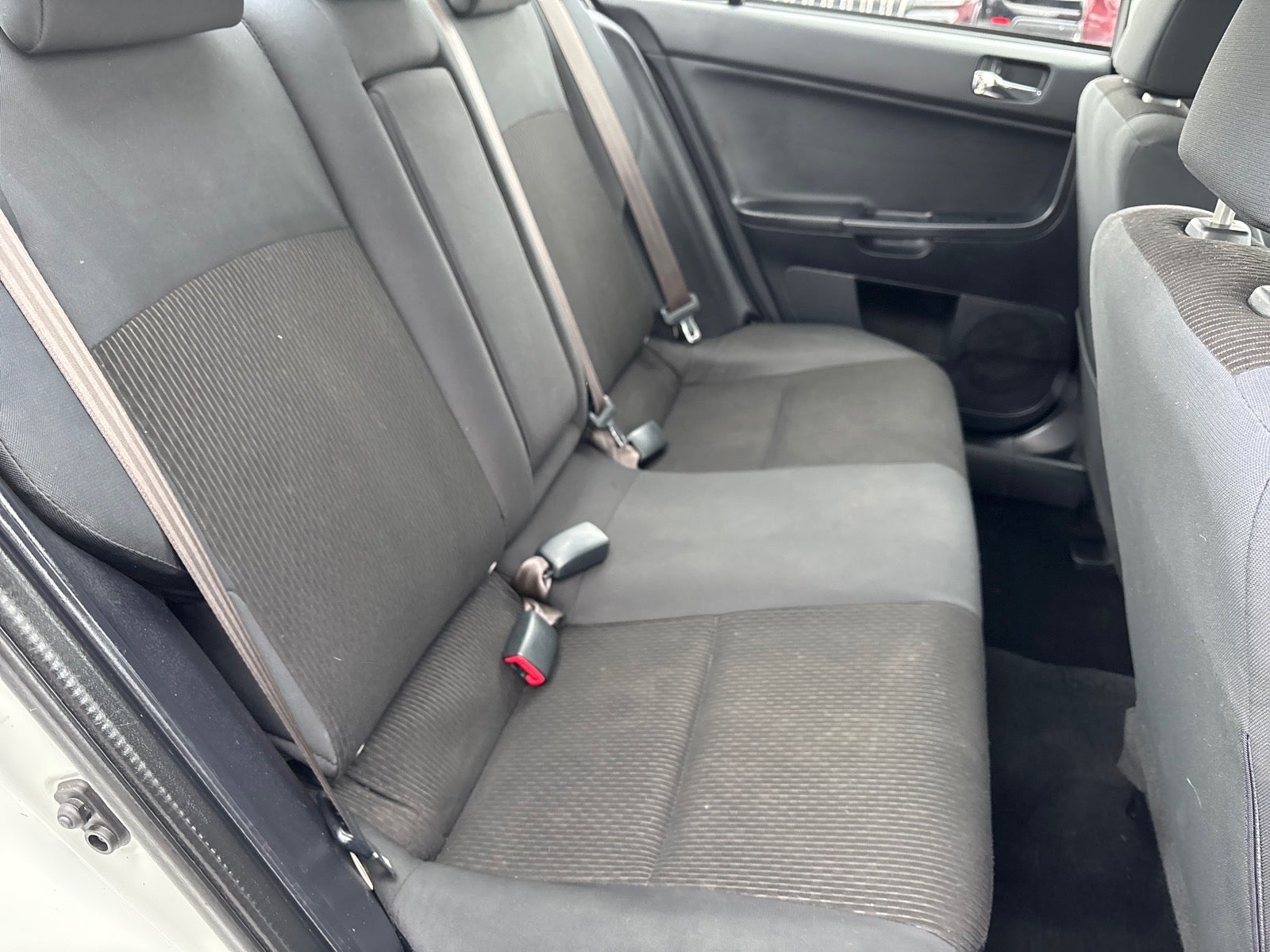 2017 Mitsubishi Lancer ES