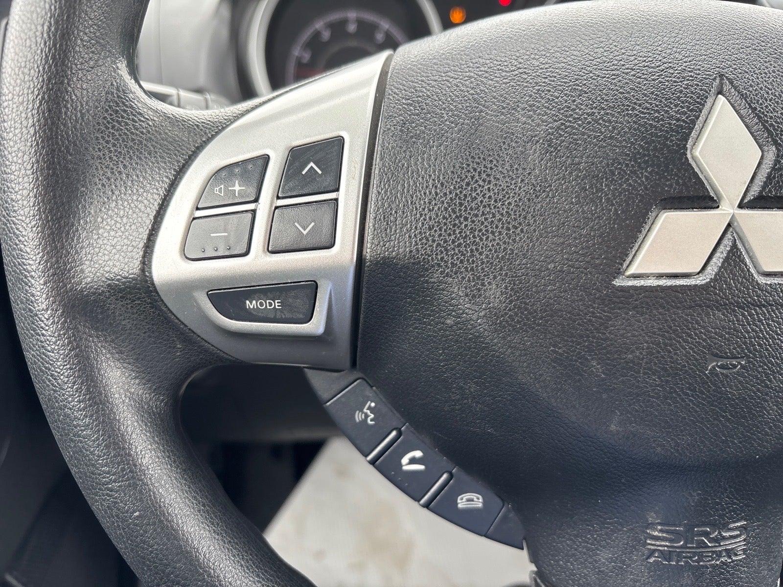 2017 Mitsubishi Lancer ES