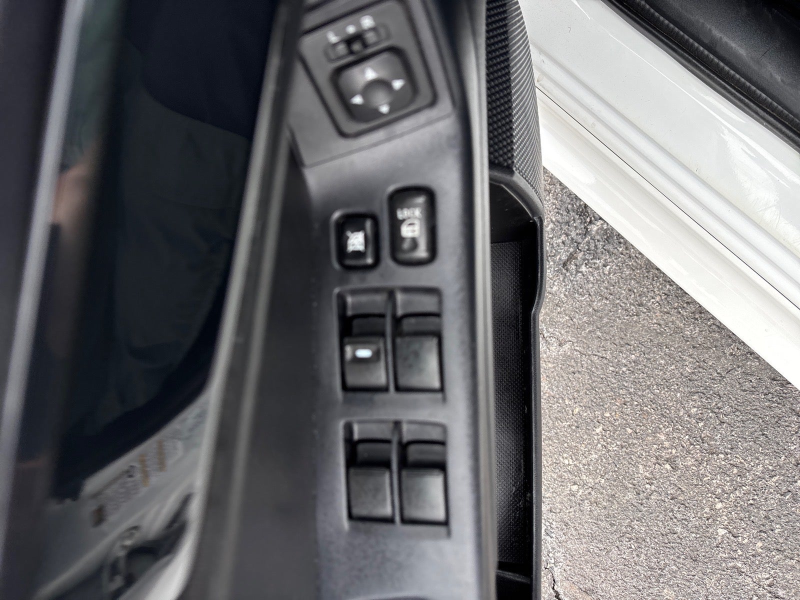 2017 Mitsubishi Lancer ES