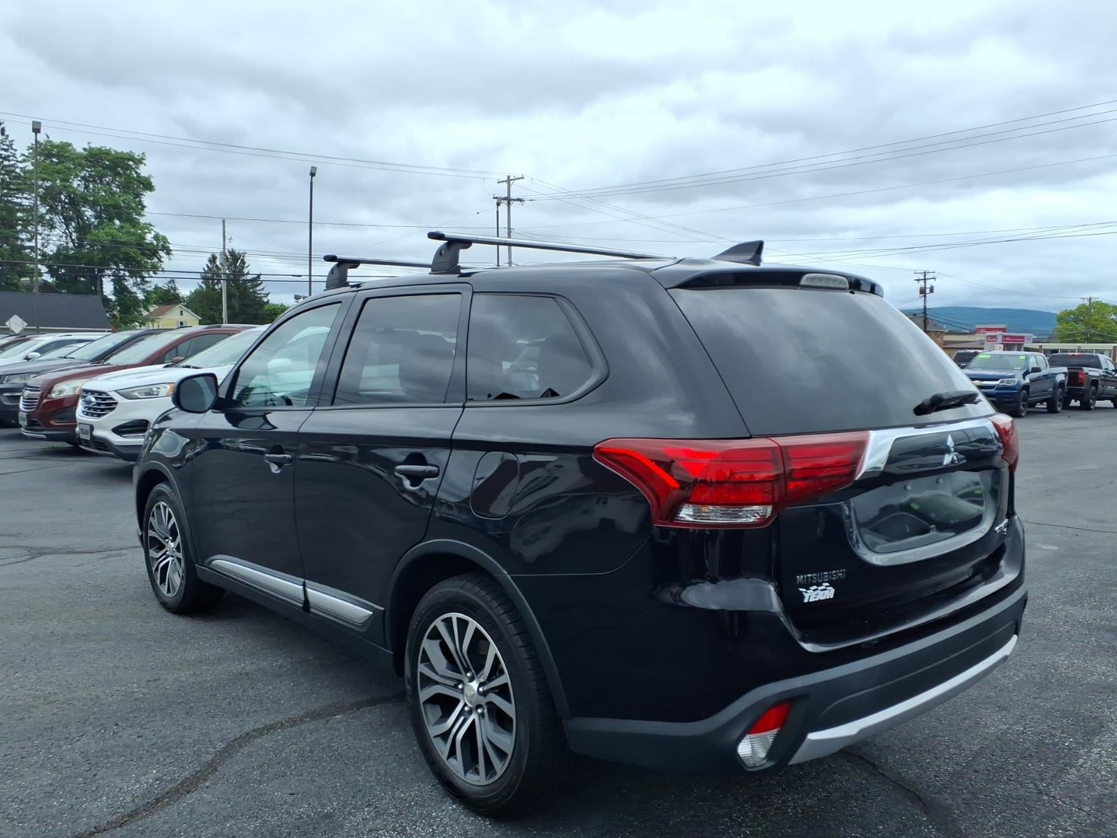 2017 Mitsubishi Outlander SE