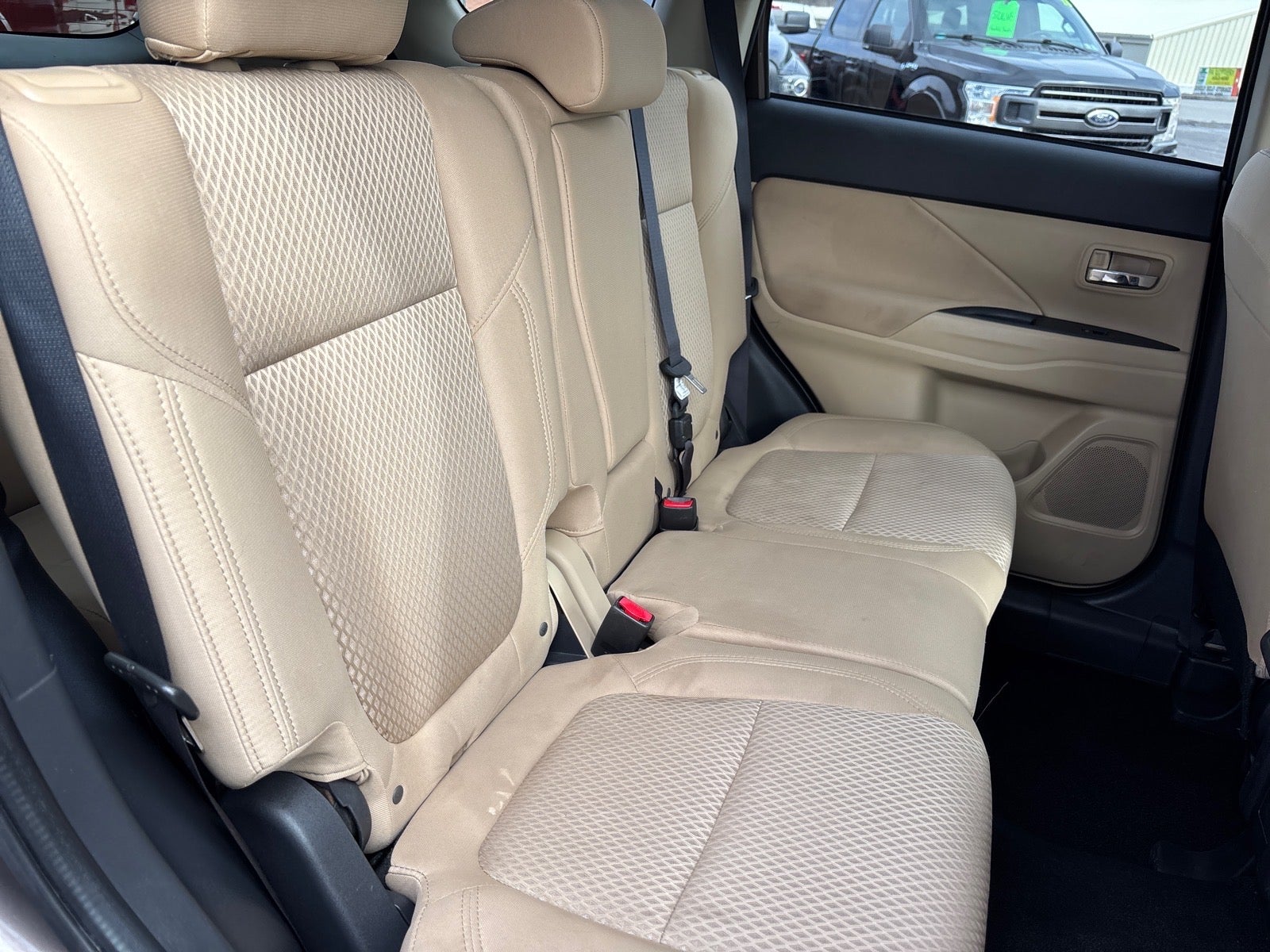 2020 Mitsubishi Outlander ES