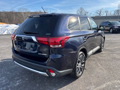 2016 Mitsubishi Outlander ES