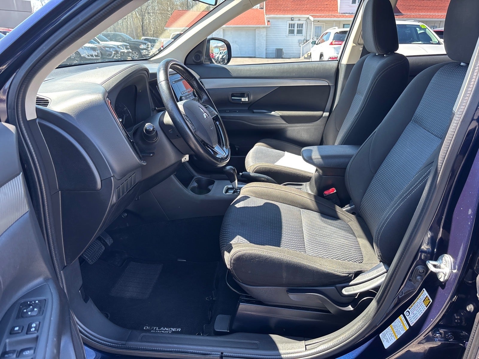 2016 Mitsubishi Outlander ES