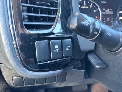 2016 Mitsubishi Outlander ES