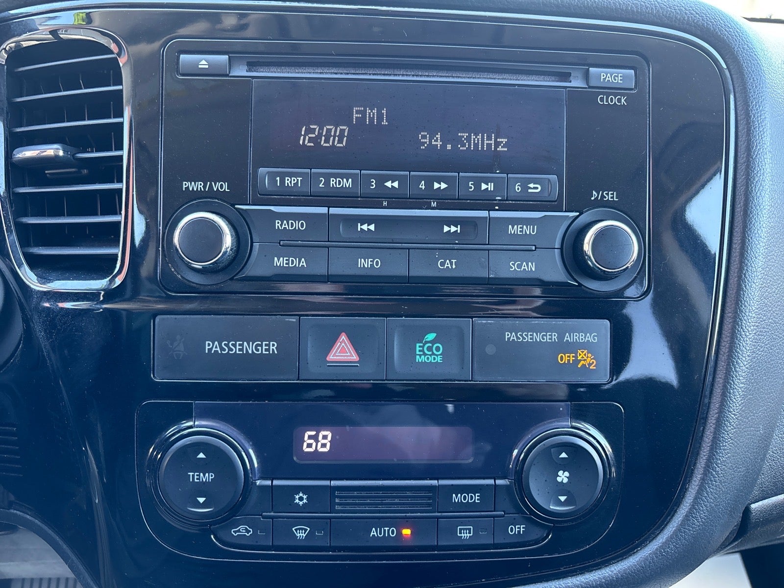 2016 Mitsubishi Outlander ES