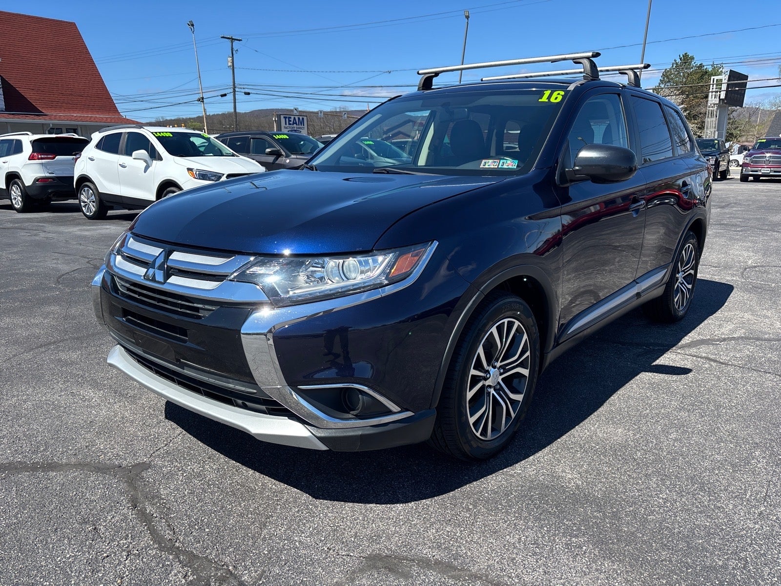 2016 Mitsubishi Outlander ES