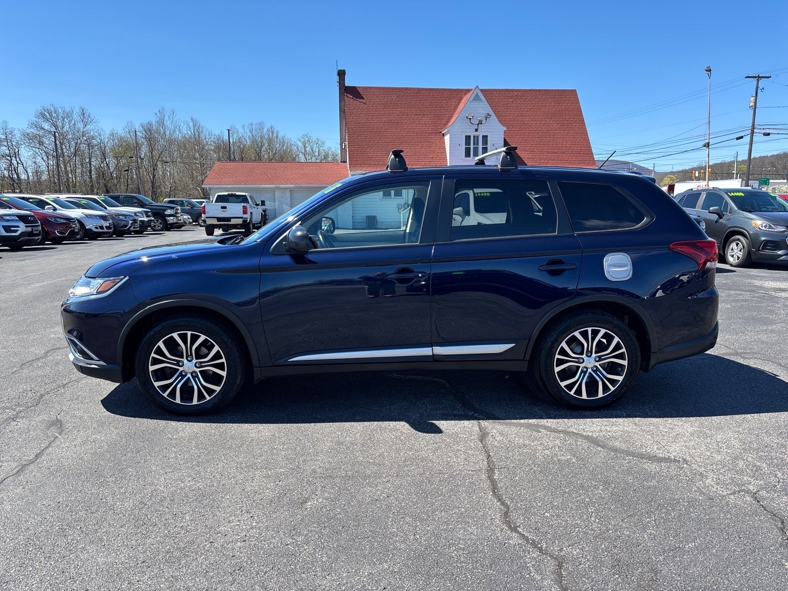 2016 Mitsubishi Outlander ES