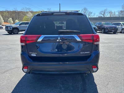 2016 Mitsubishi Outlander ES