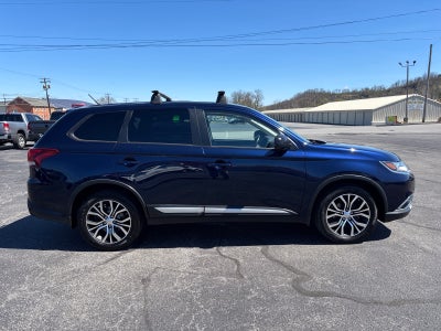 2016 Mitsubishi Outlander ES
