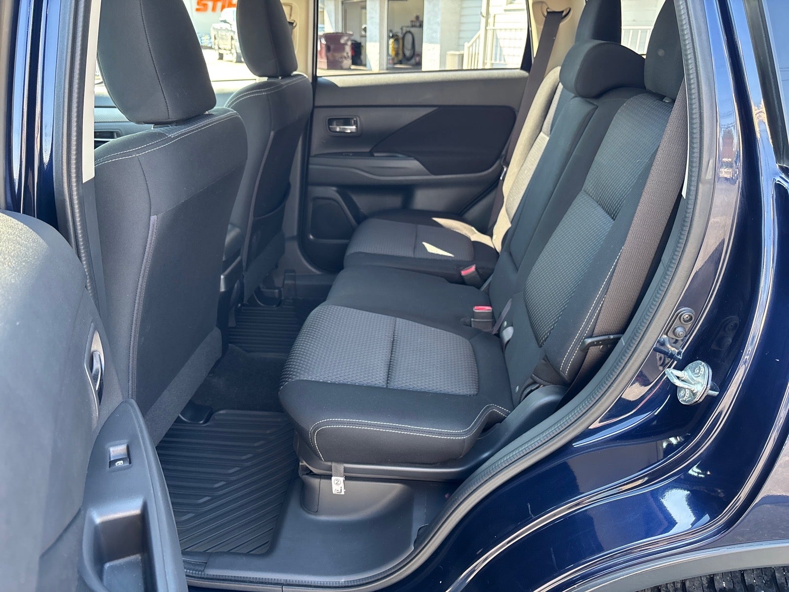 2016 Mitsubishi Outlander ES