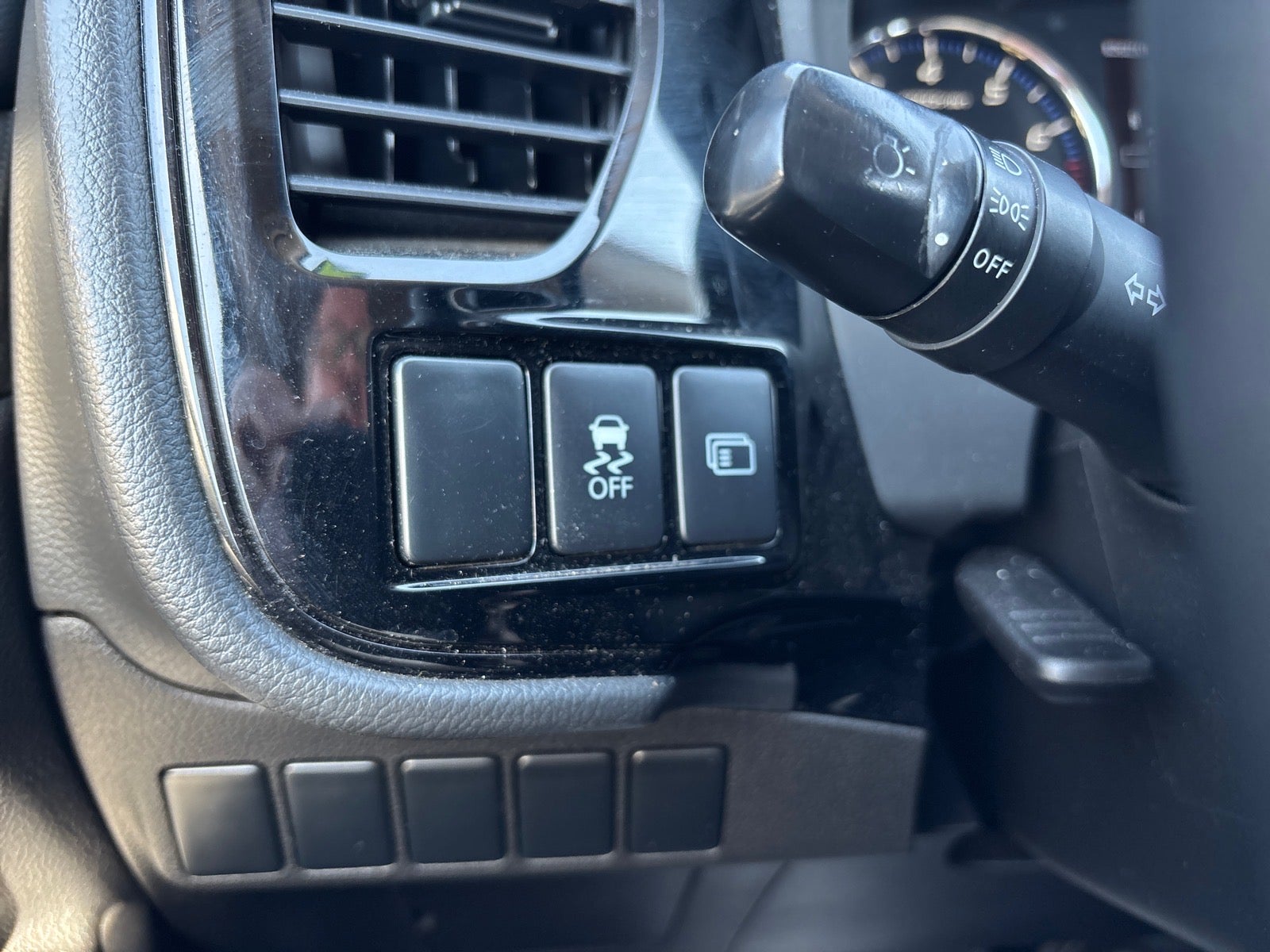 2016 Mitsubishi Outlander ES