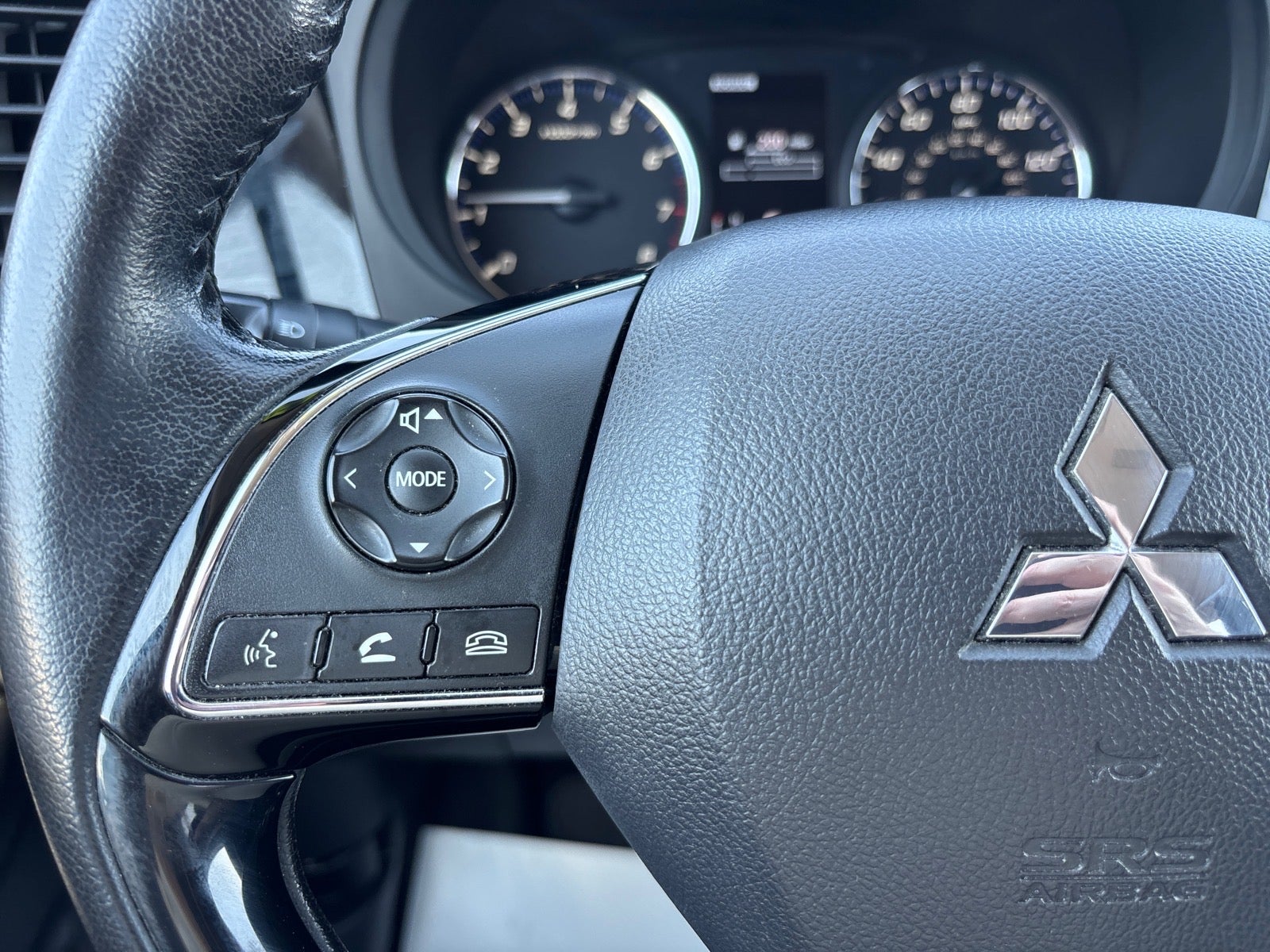 2016 Mitsubishi Outlander ES