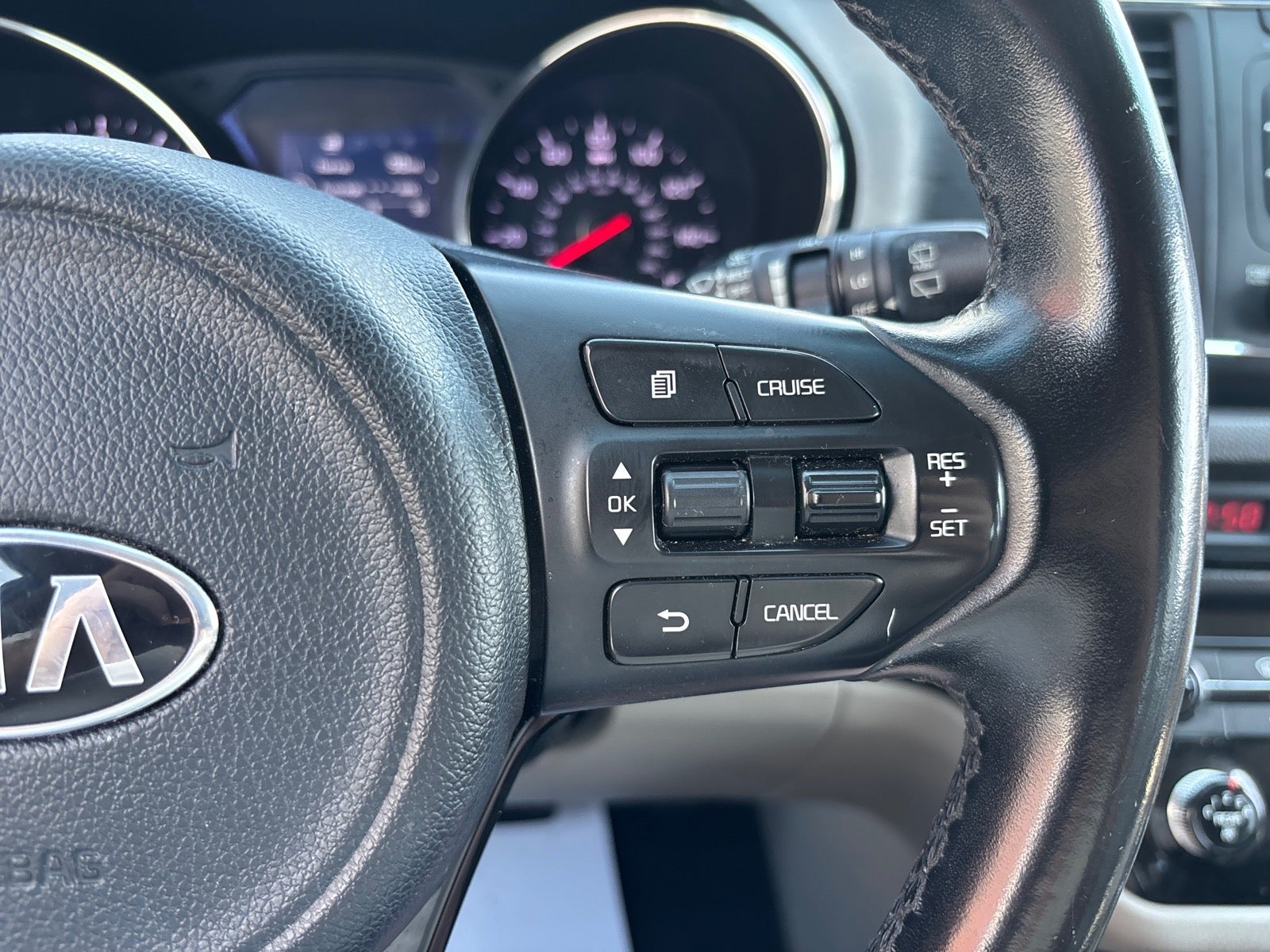 2016 Kia Sedona LX