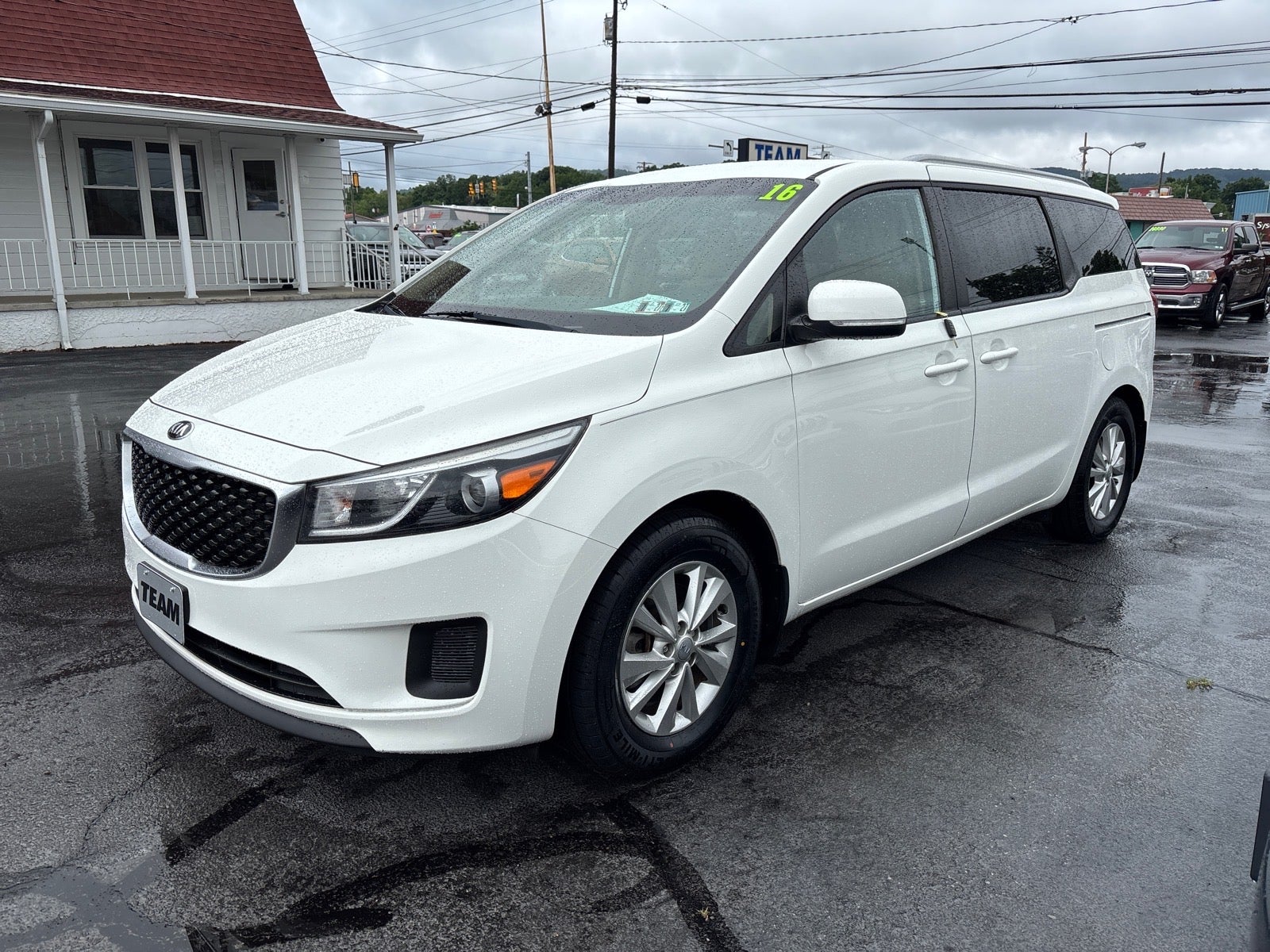 2016 Kia Sedona LX