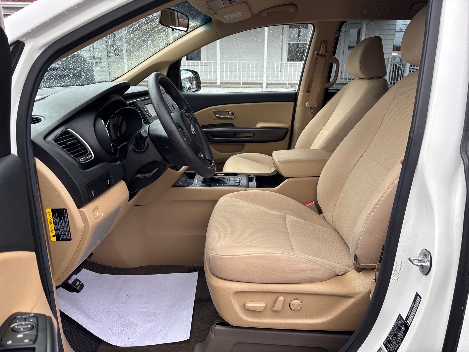 2016 Kia Sedona LX