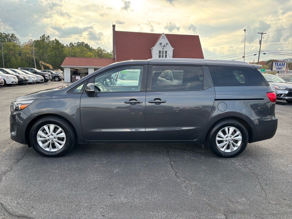2017 Kia Sedona LX