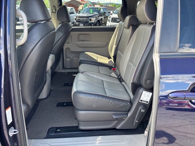 2018 Kia Sedona LX