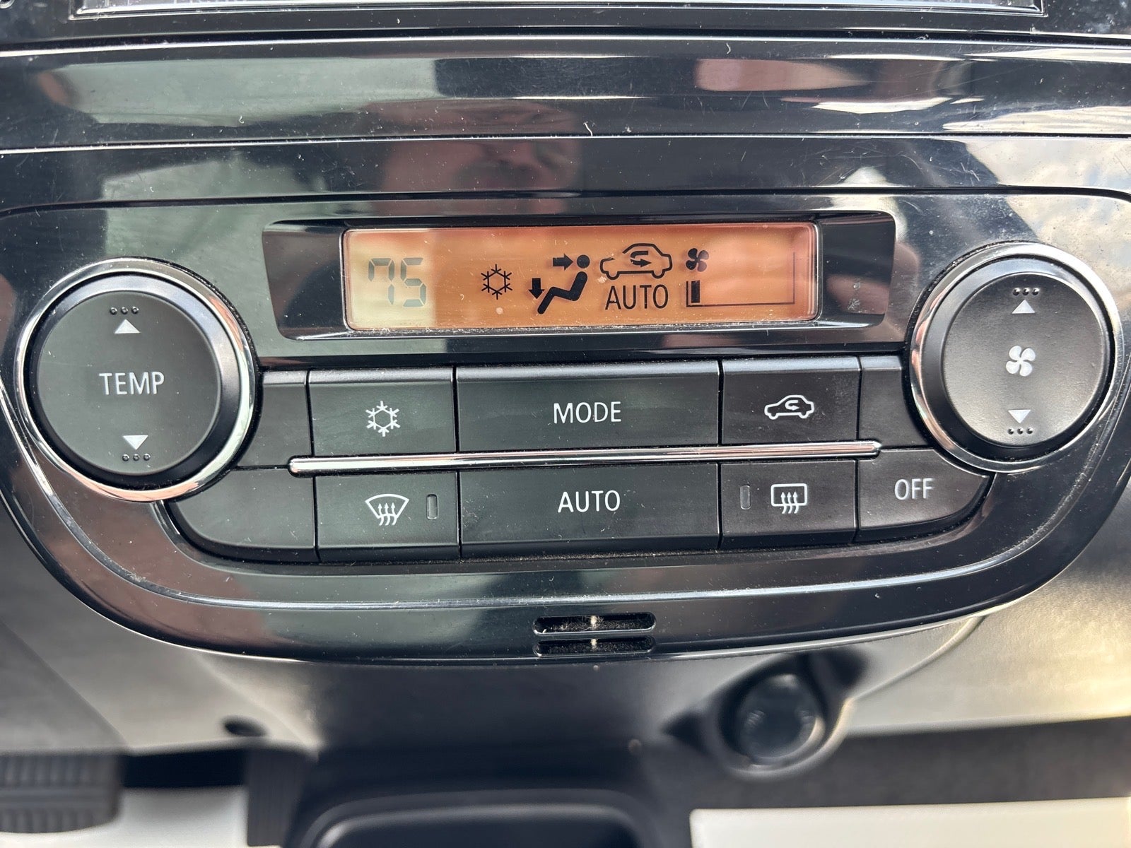 2020 Mitsubishi Mirage ES